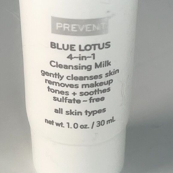Purlisse Blue Lotus 4-in-1 Cleansing Wash Milk Gentle Travel 1 fl oz 30ml New - Picture 2 of 4